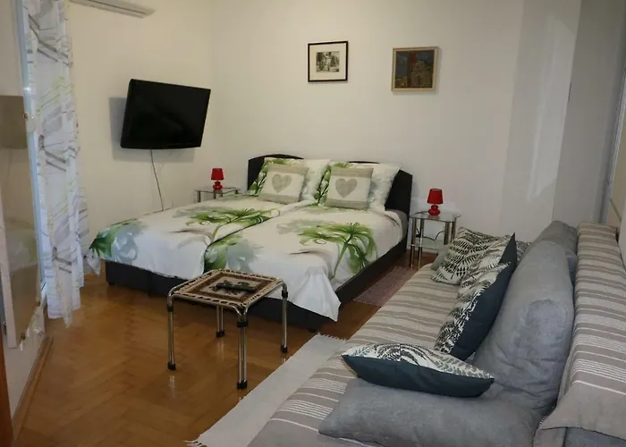 Benedetta * פולה