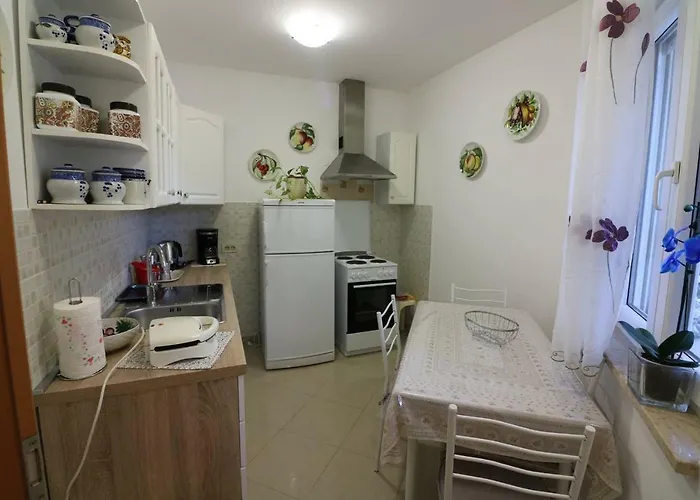 Benedetta Πούλα